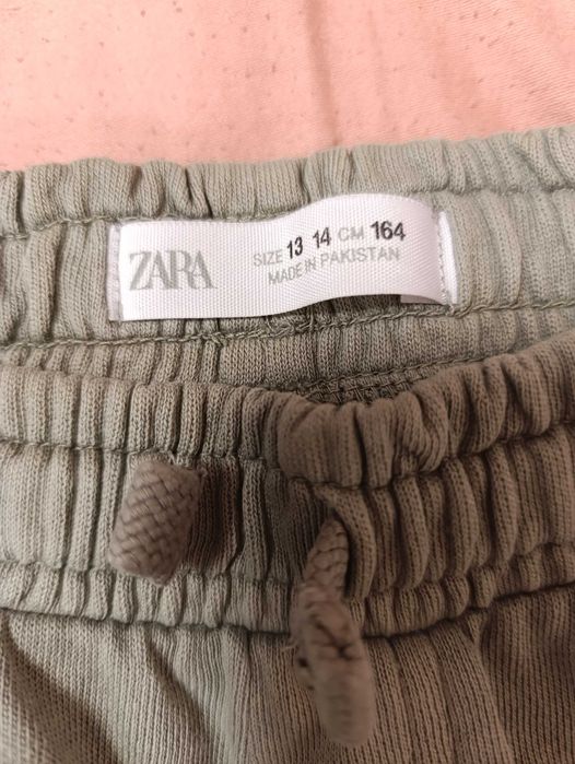 Zara панталон за момче