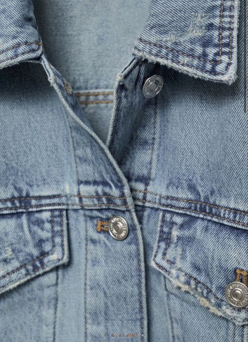 Ново късо дънково яке MANGO