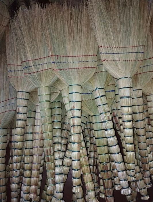 Mături sorg  (paie) Producător diverse modele