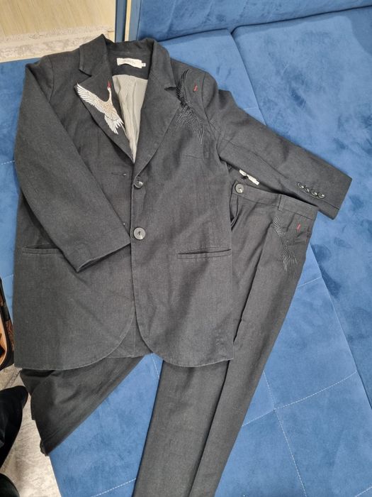 Продаётся костюм женский Burvin