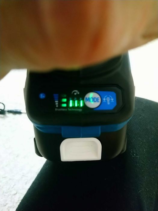 Акумулаторен гайковерт