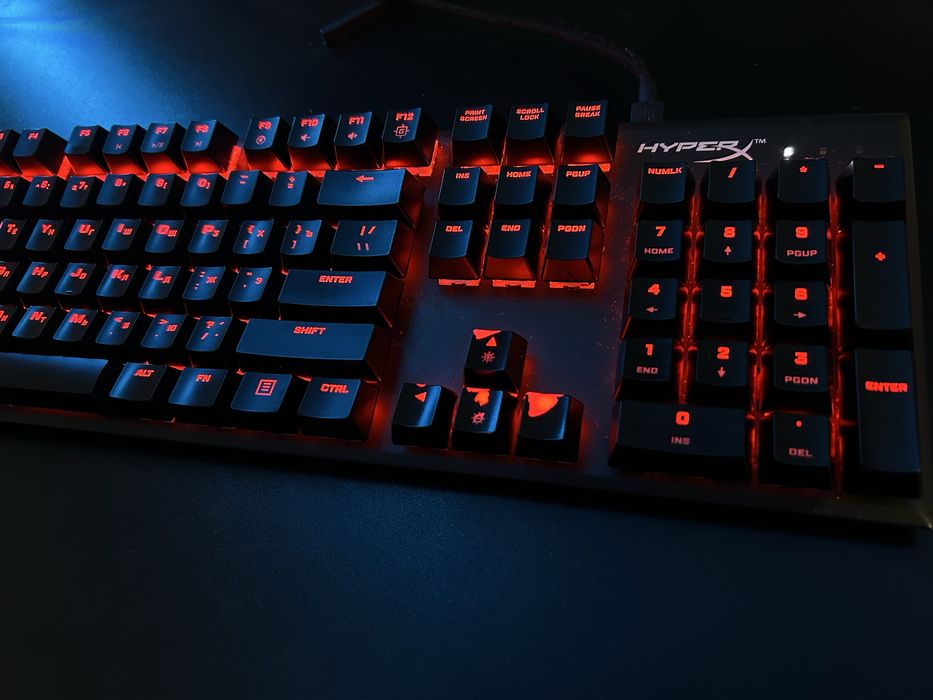 механическая клавиатура | HyperX Alloy FPS RGB