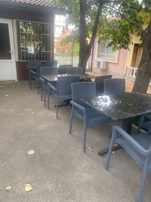 Мраморни маси……..