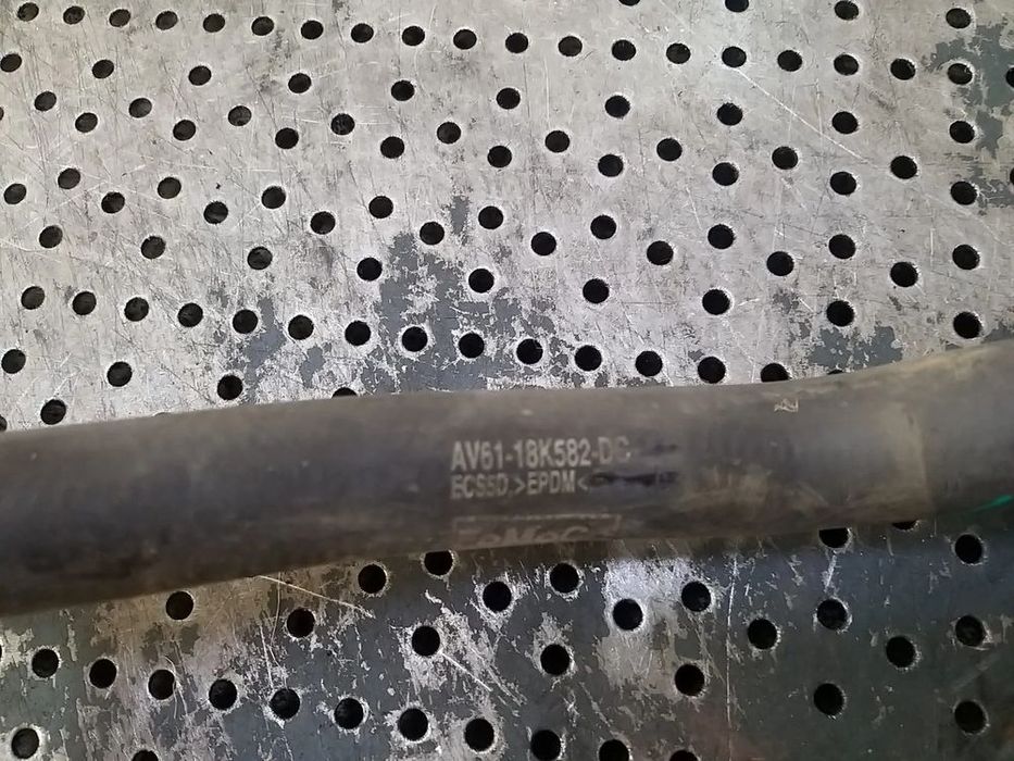 Furtun apa 1.6 tdci ford focus 3 av6118k582dc