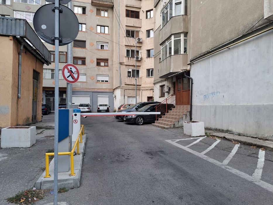 Apartament 3 camere de vanzare - Central, Alexandria, Teleorman