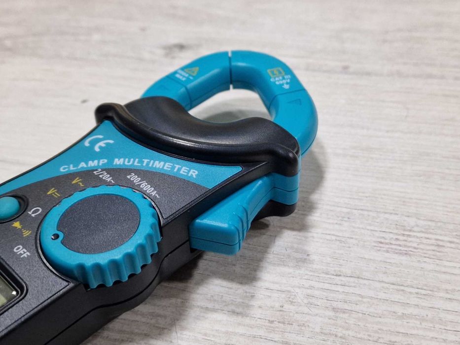 Мултицет / амперклещи EMOS EM305A