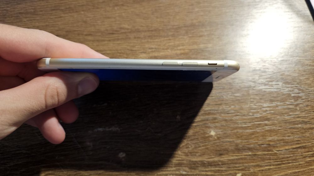 iPhone 7 gold 32Gb
