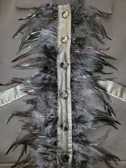 Черно елегантно сако Lucy с пера