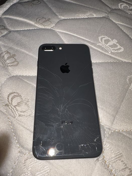 Продам Айфон 8 plus 256гб