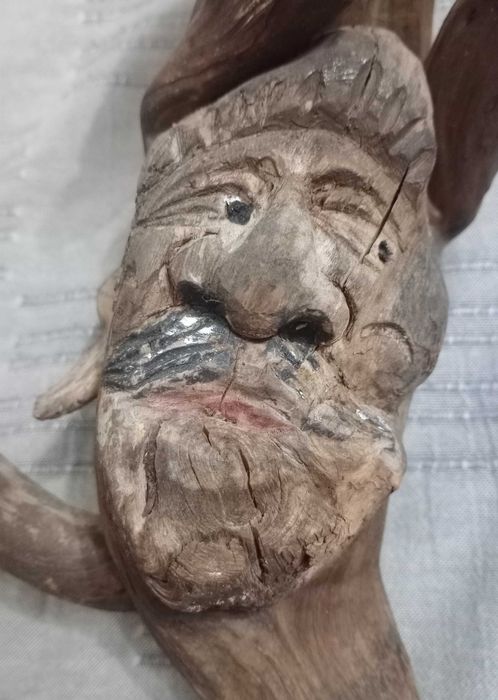 Sculptura naiva in radacina lemn driftwood 40 cm.