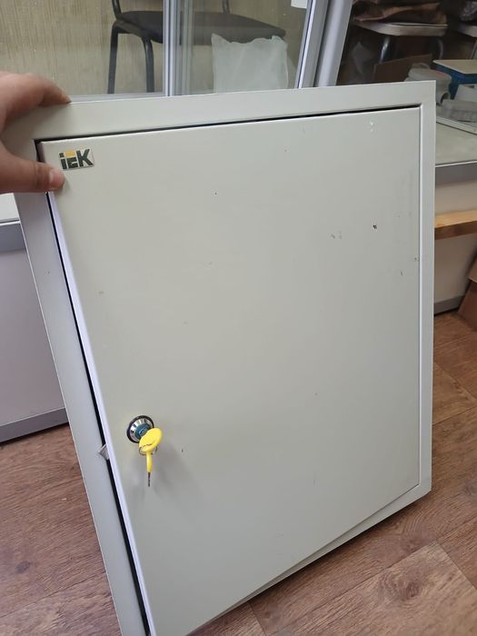 электрический распределительный щит