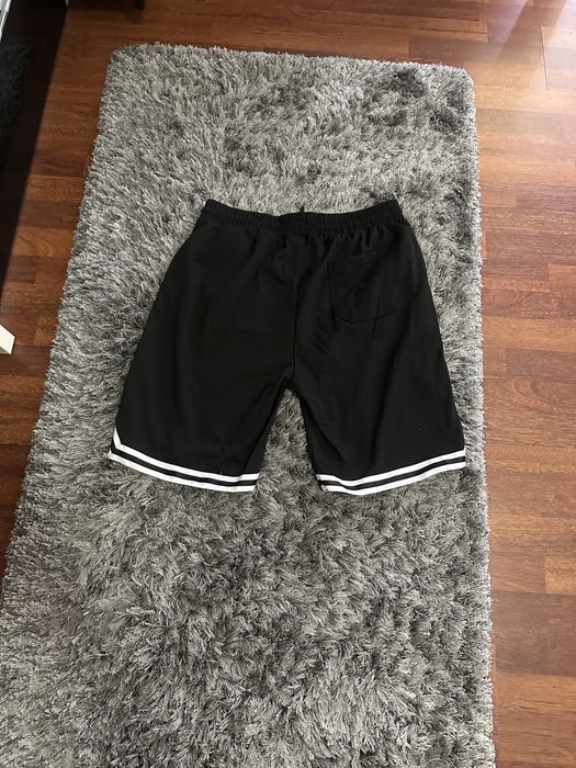 Vand pantaloni vara scurti