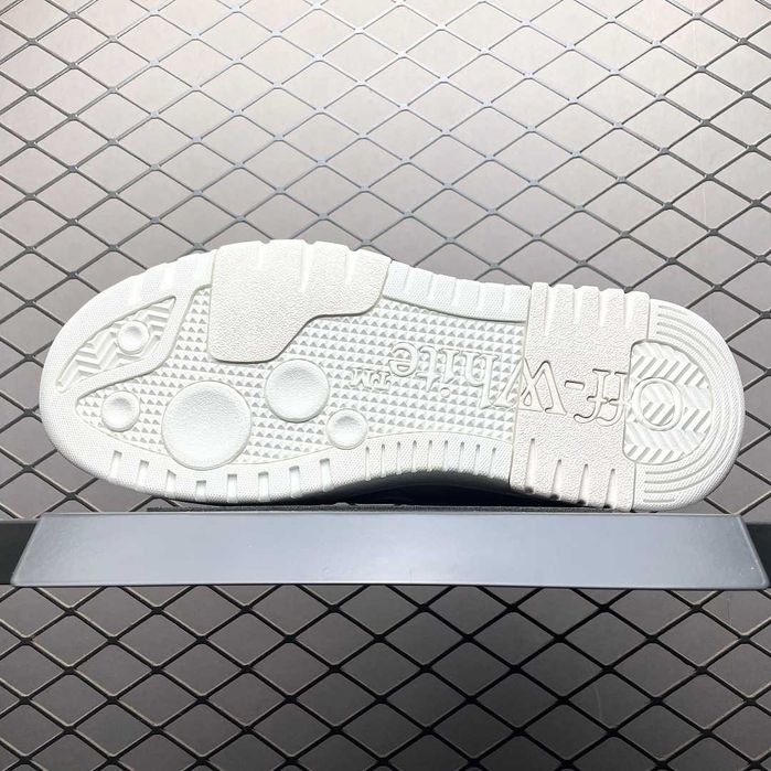 Off-White Out of office 36-47