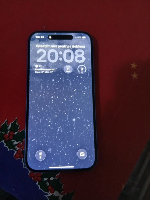 Vând telefon IPhone 16