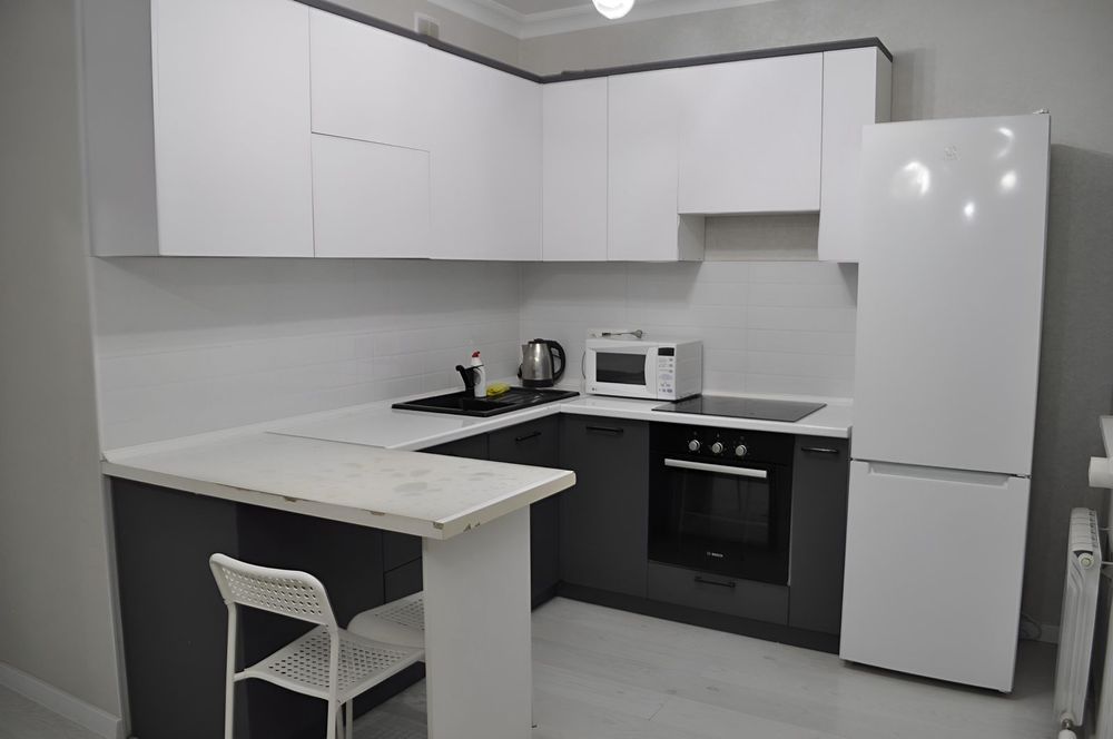 Кв по суточно  левый берег