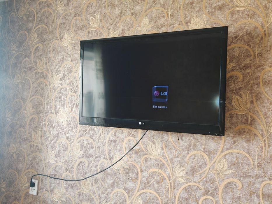 Продам Телевизор Lg