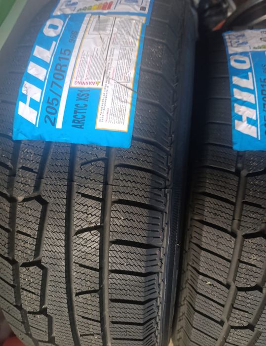 Продаётся резина 205/70 R15