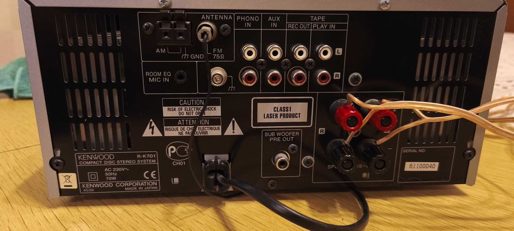 KENWOOD  R - K701  компактна Hi-Fi Stereo система с говорители