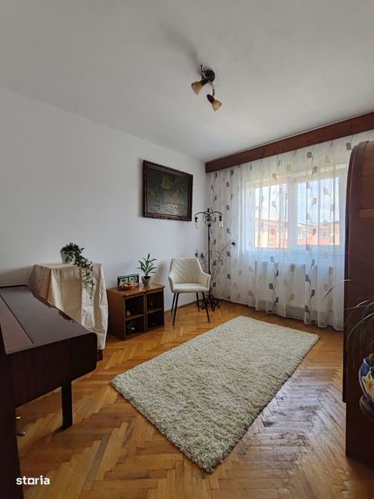 Te muti maine: 3 camere renovat la cheie, zona EuroHotel