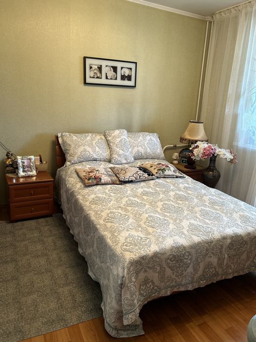 Спальный гарнитур