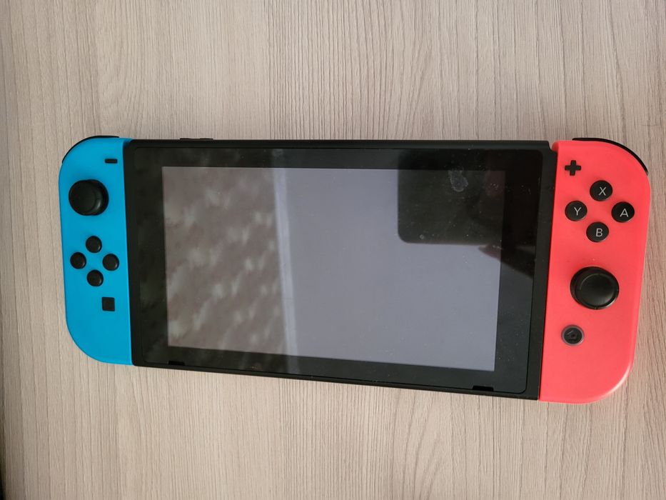 Продам нитедо свич!