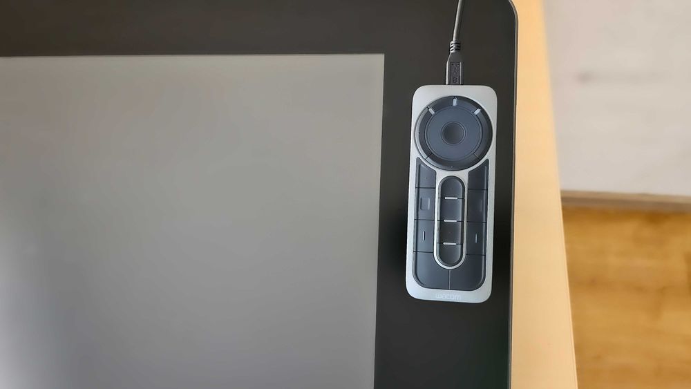 Планшет Wacom Cintiq 27QHD