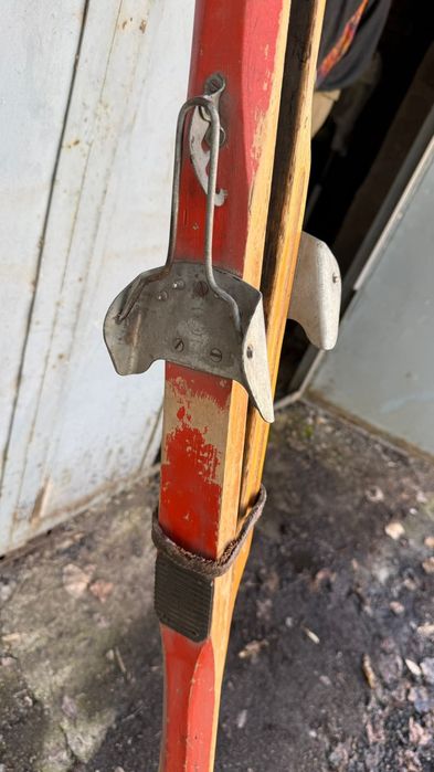 Лыжи деревянные винтаж