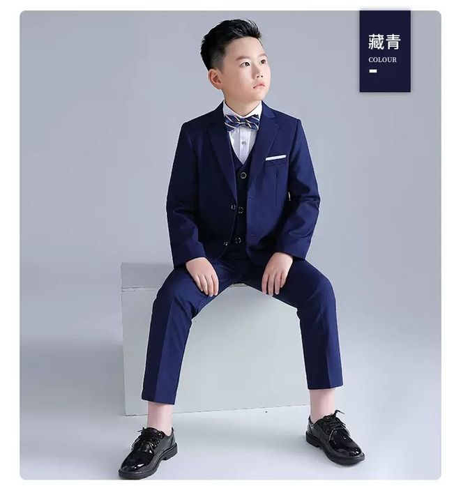Школьный синий костюм