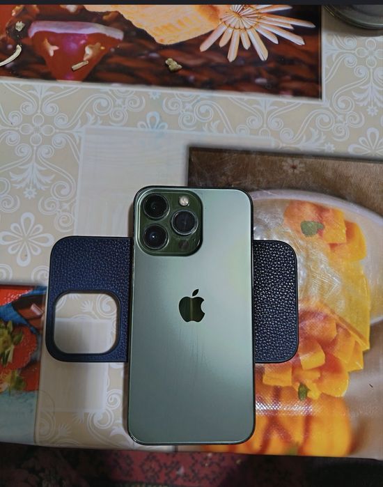 iphone 13pro holat edila aybi ekran alishgan yaxshisga