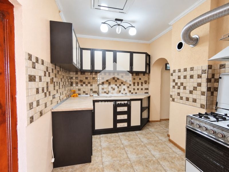 Продава се Къща в с. Капитан Андреево, Област Хасково - 300 кв.м за 427 €/кв.м - Снимка #3