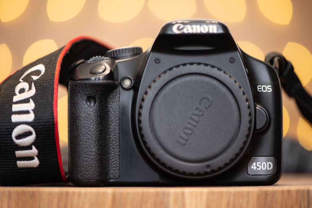 Canon фотоапарат + два обектива и светкавица комплект Канон
