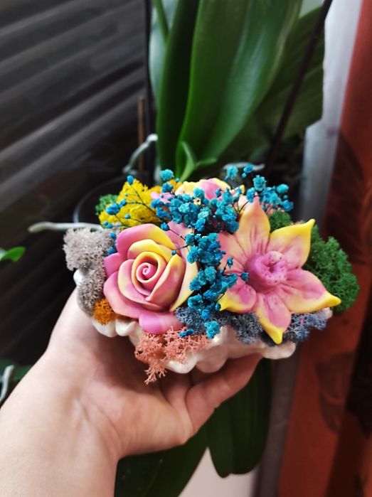 Ръчно изработена кашпа с глицеринови сапуни и скандинавски мъх