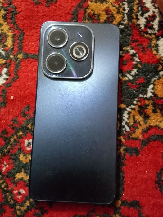 Infinix hot 40i 128gb4+4