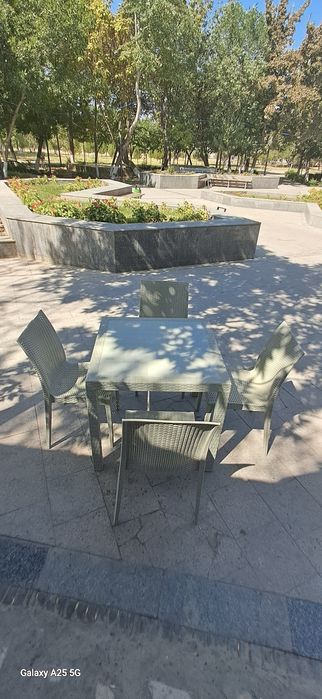 Стол Стул Сотилади 6ти Канплект?