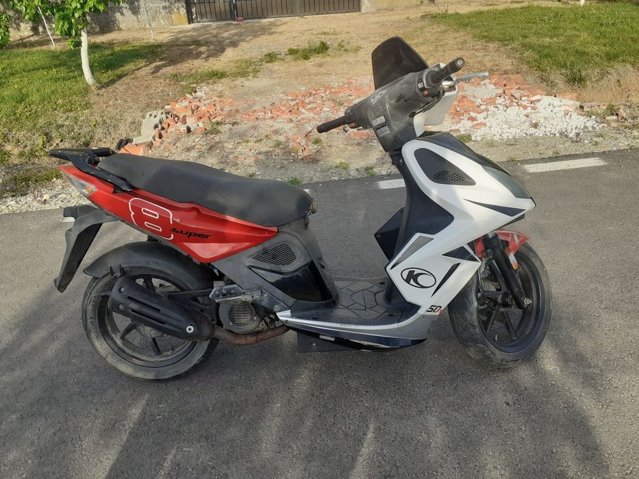 Vând scuter Kymco 8 Super 2t