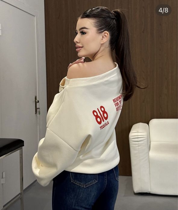 Свитшот с открытыми плечами