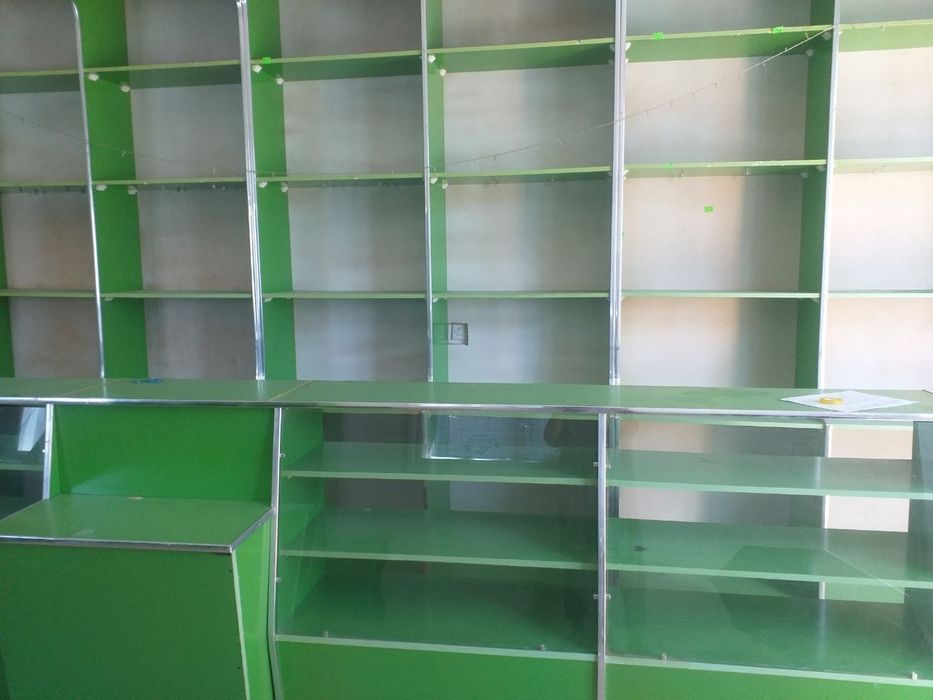 Magazin uchun maxsus mebel