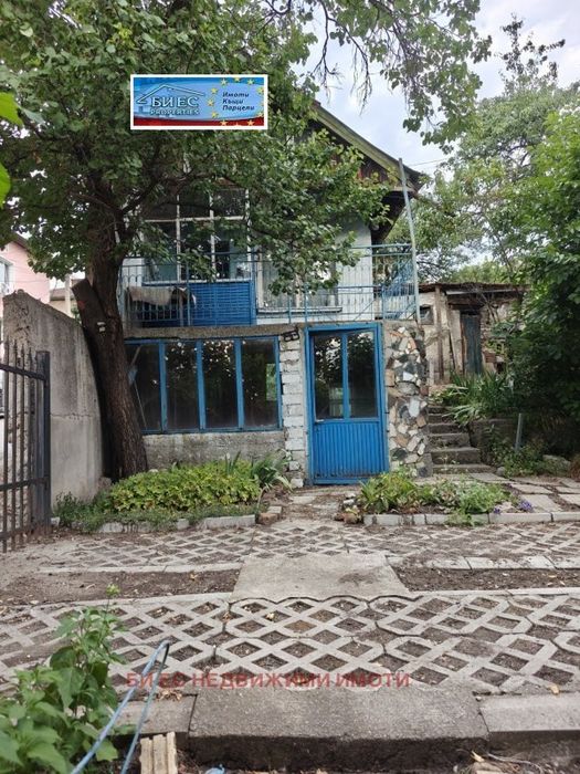 Продажба Къща гр. Перник - Църква 130m²