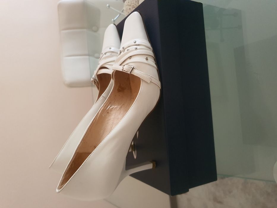 Дамски обувки