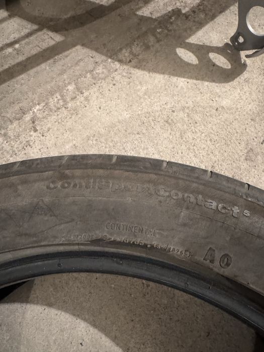 Продам 2 летних шины Continental