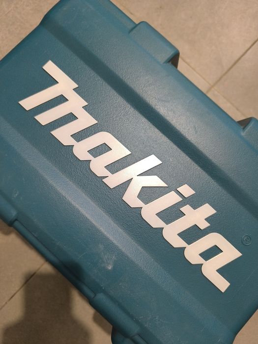 Fierăstrău circular Makita, 185-190 mm, 1600W,  o singura dată folosit