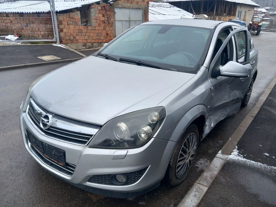 Opel Astra H 1.4- 90кс./2010/ - на части