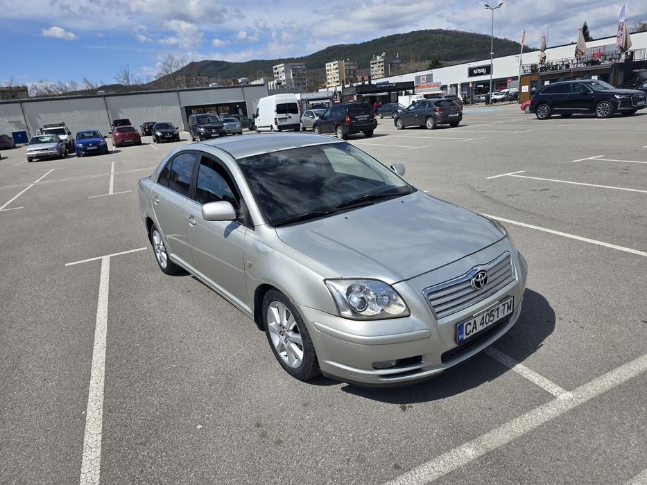 Toyota avensis 1.8 gaz