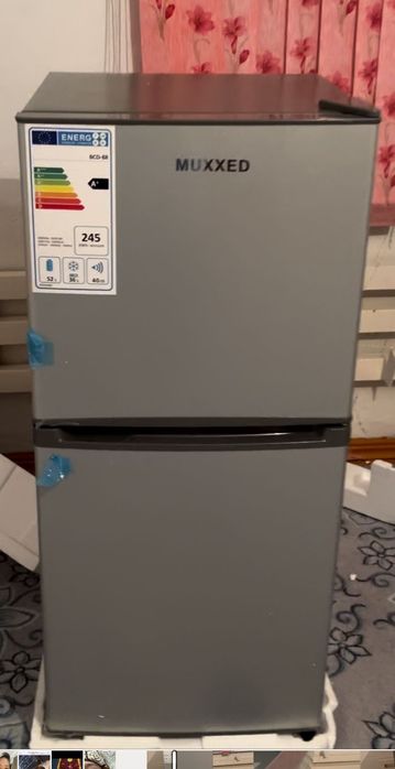 Холодильник жаңа