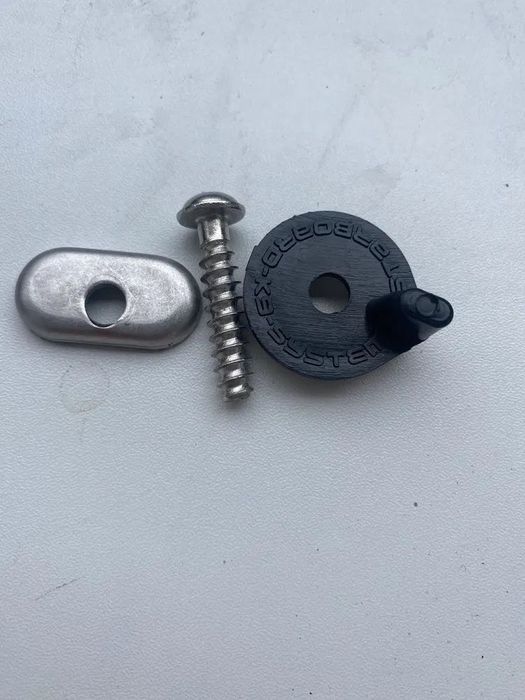 Продавам използвани Уиндсърф -Windsurf аксесоари, Винтове