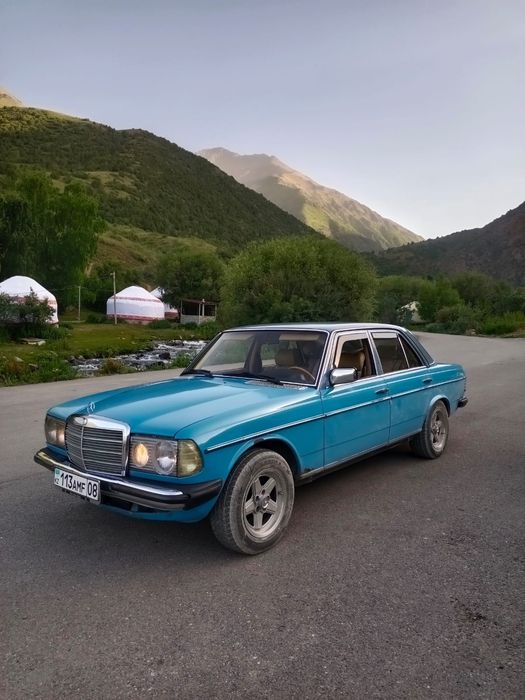 Продам два Мерседеса W-123