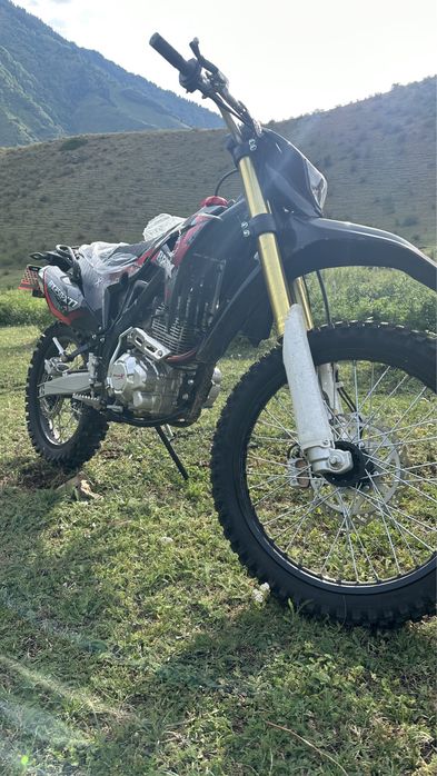 Bam X. X-77.  250 куб Эндуро