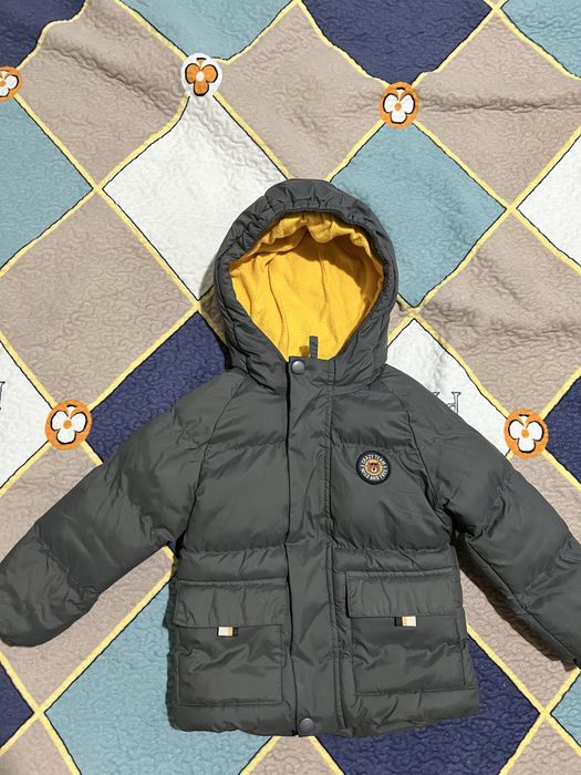 Продам куртку на мальчика