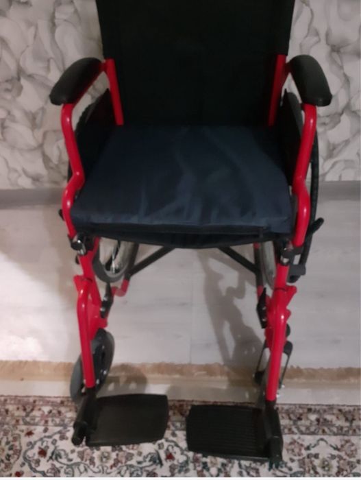 Инвалидная коляска