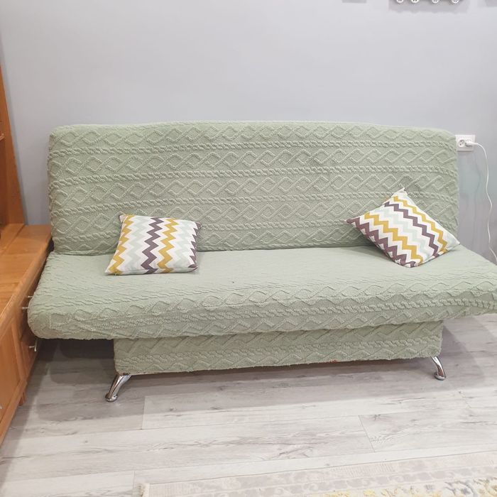 Продам диванчик  20 тыс